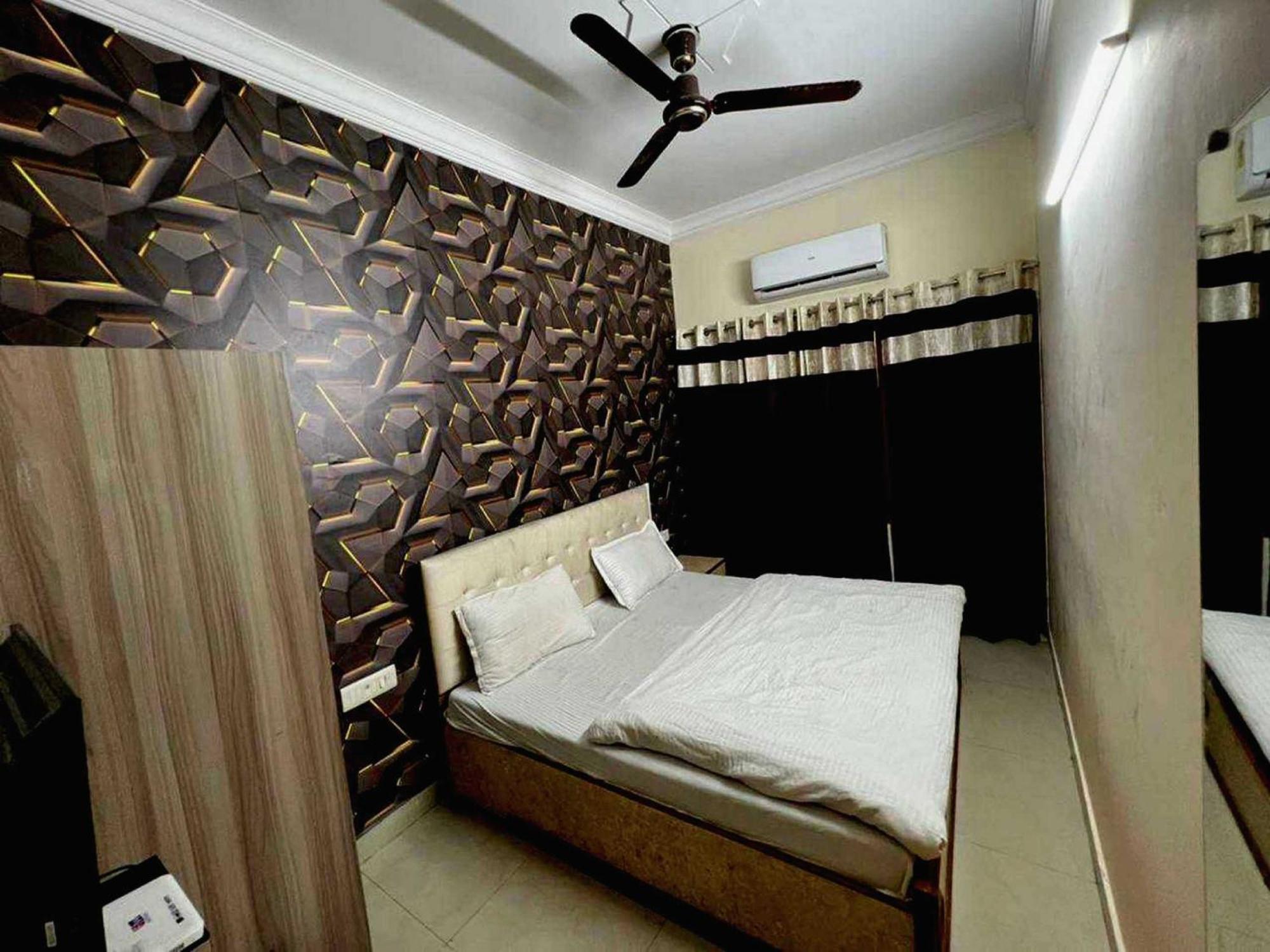 Hotel Anand อัมริตสา ภายนอก รูปภาพ