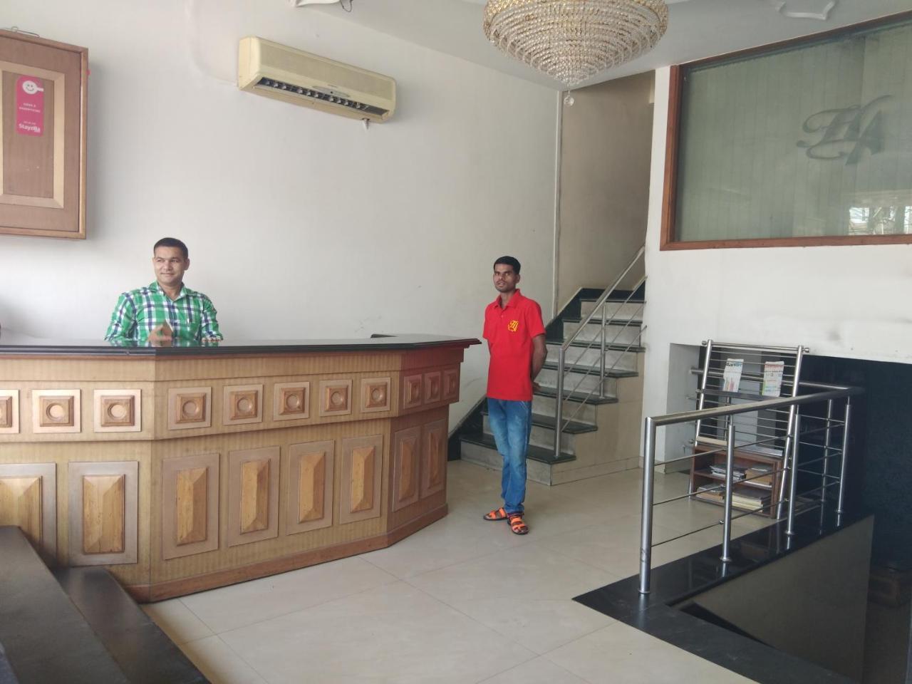 Hotel Anand อัมริตสา ภายนอก รูปภาพ