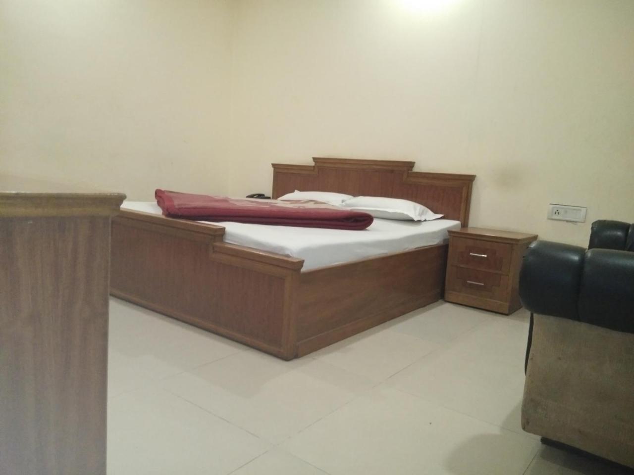Hotel Anand อัมริตสา ภายนอก รูปภาพ