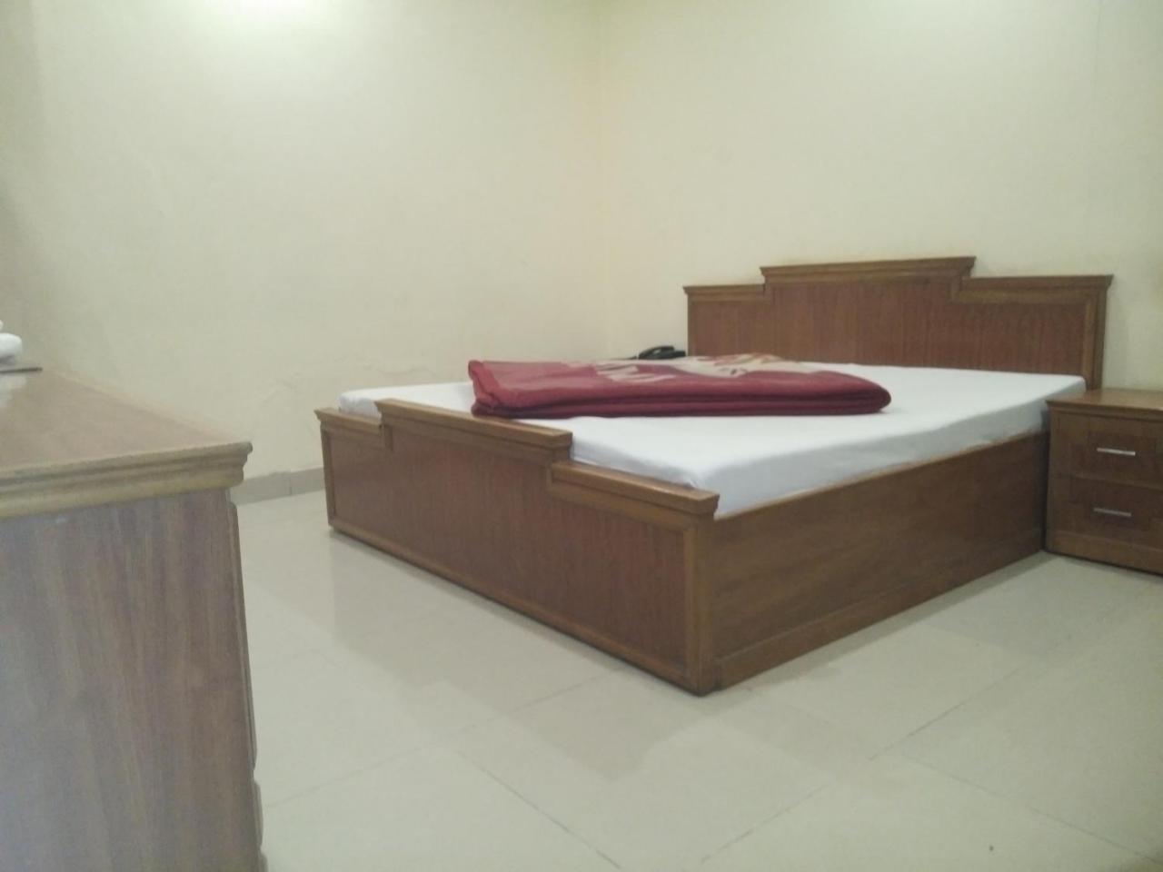 Hotel Anand อัมริตสา ภายนอก รูปภาพ